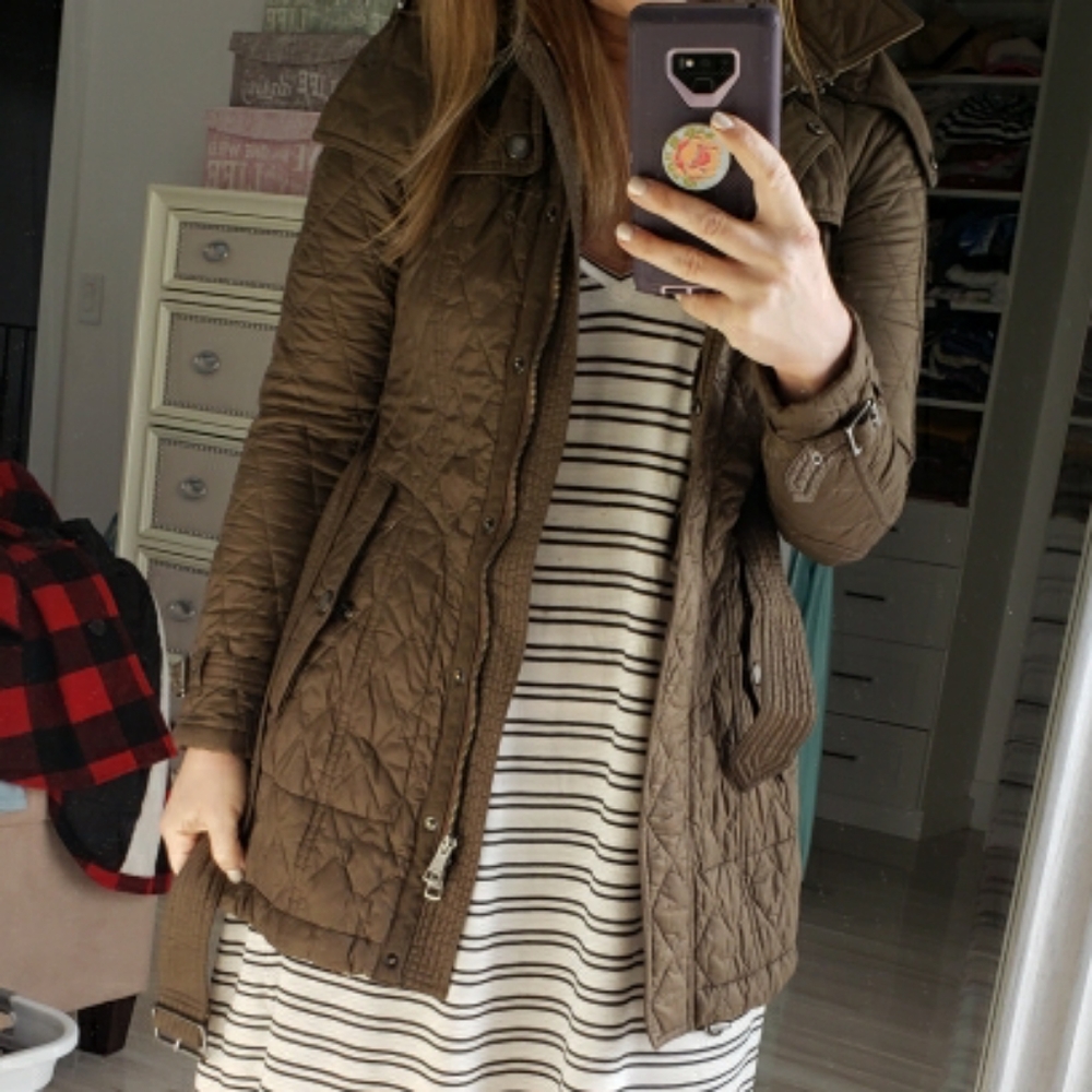 Burberry Finsbridge belted quilted jacket olive green